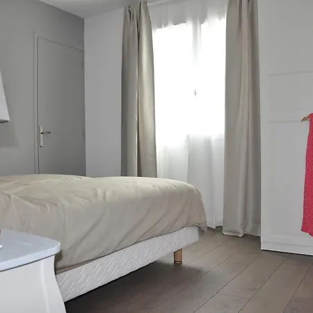 In -villa Jacuzzi Villa *